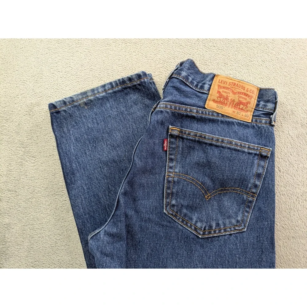 Levis 505 Regular Fit Straight Leg Jeans Mens 30x30 Medium Wash Blue Denim